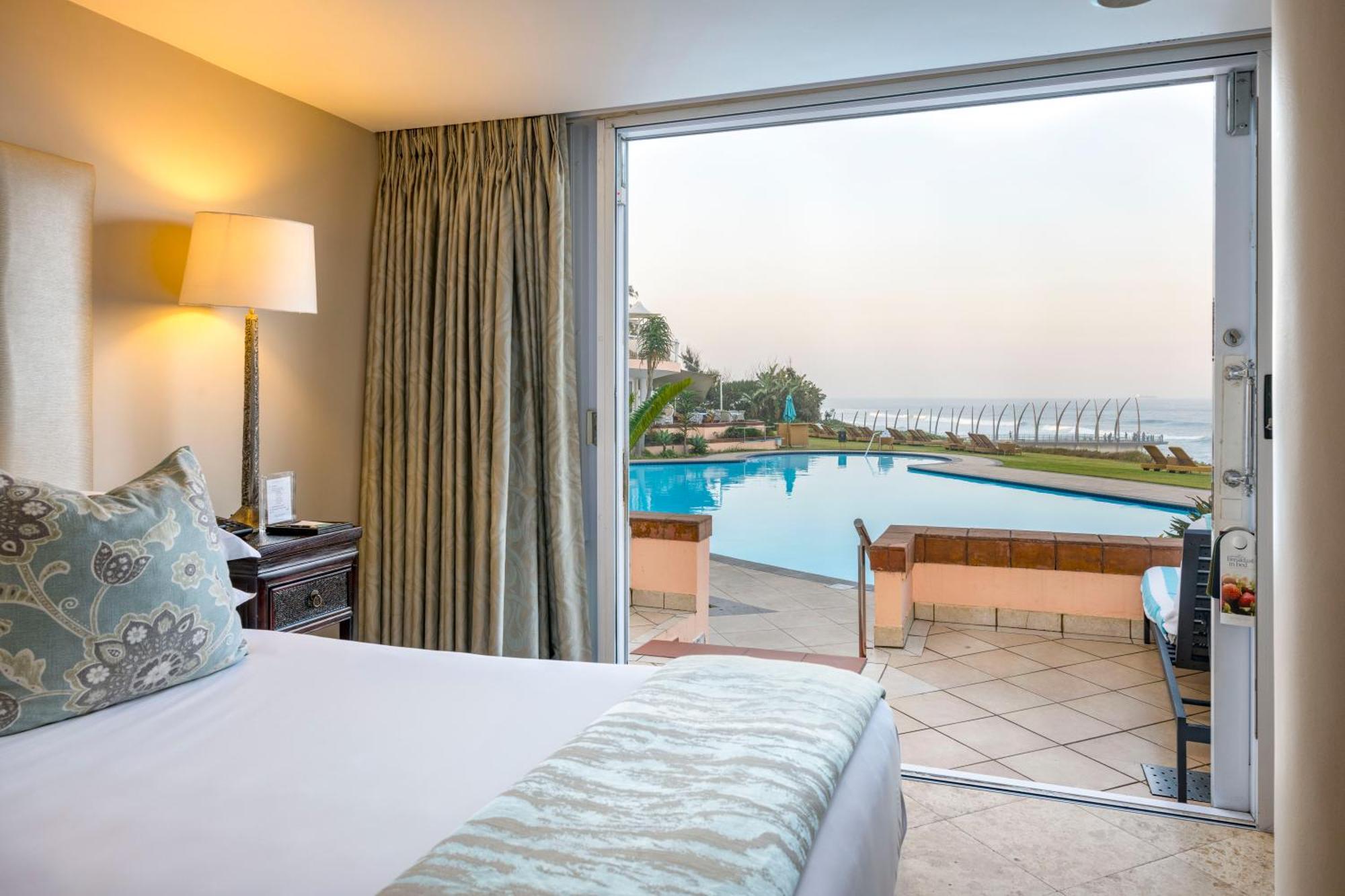 דורבן Beverly Hills מראה חיצוני תמונה A room at the Hilton Tel Aviv