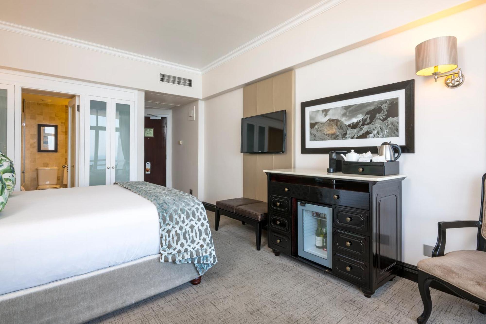 דורבן Beverly Hills מראה חיצוני תמונה A room at the Hilton London Paddington