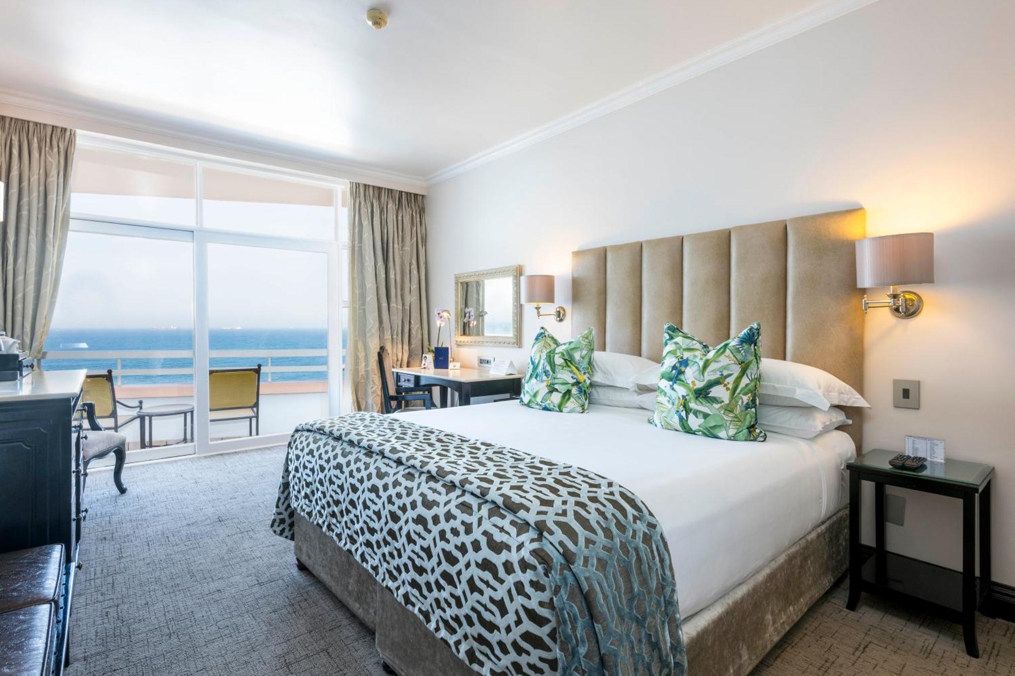 דורבן Beverly Hills מראה חיצוני תמונה A bedroom at the Oyster Box