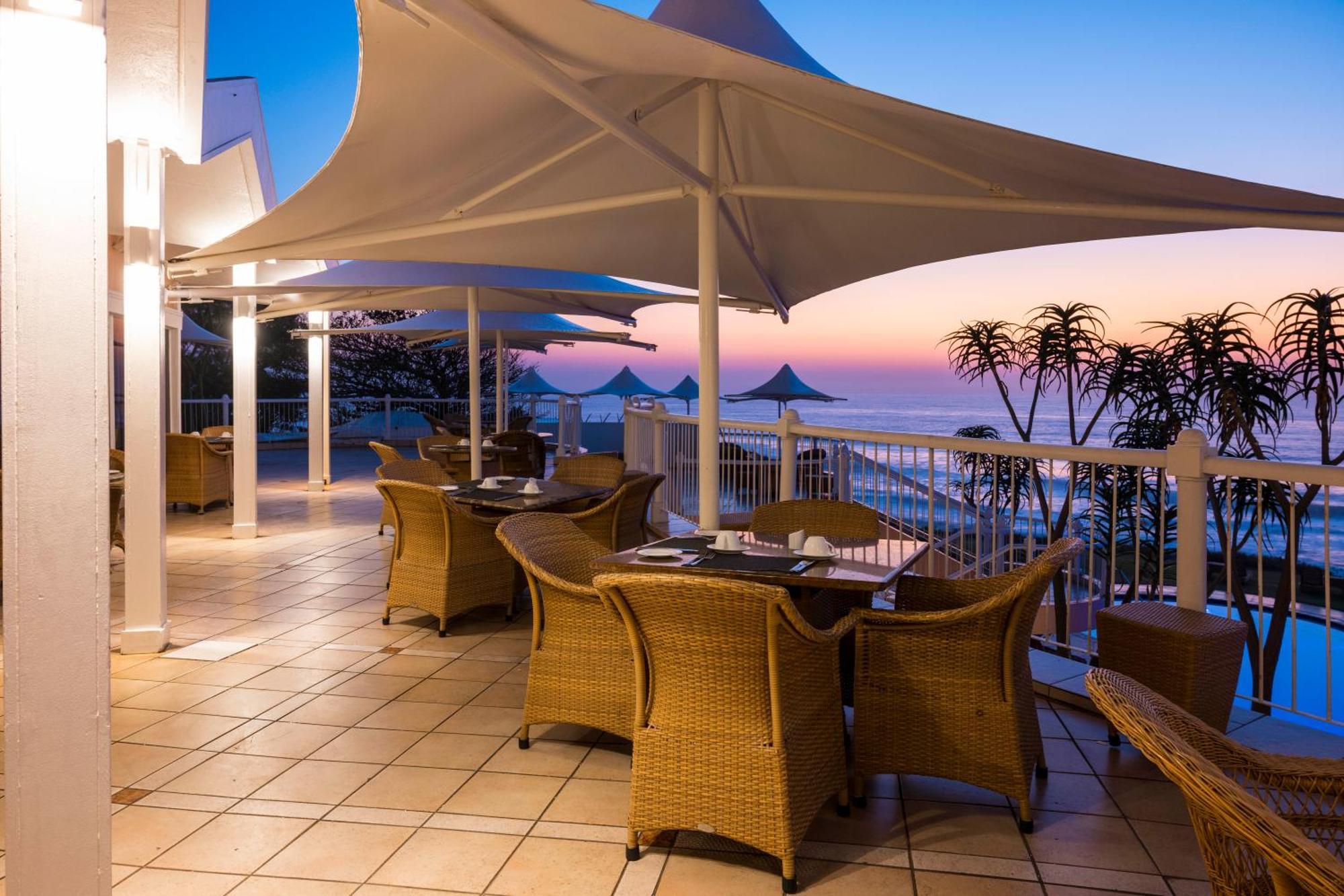 דורבן Beverly Hills מראה חיצוני תמונה The Deck